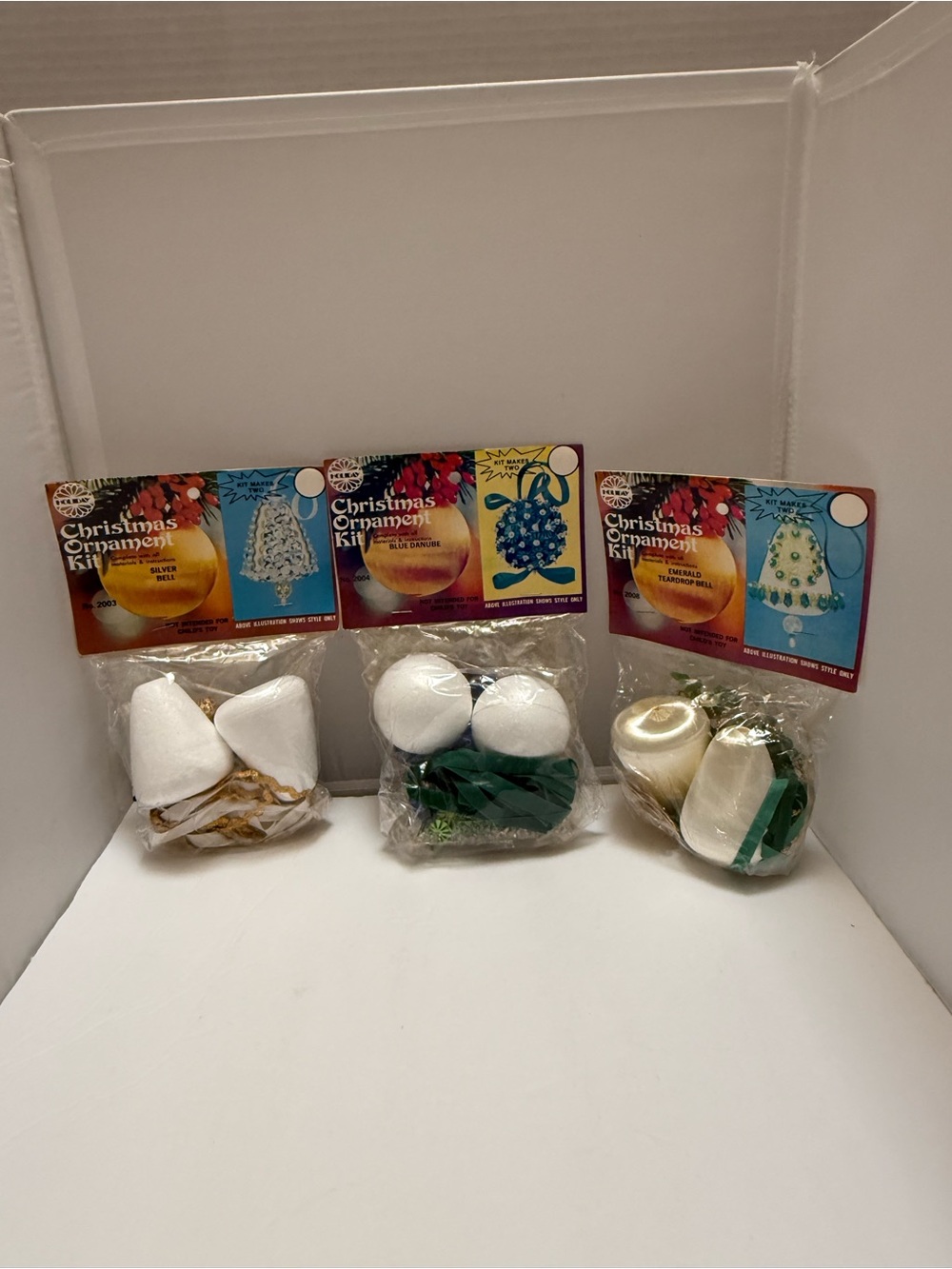 Vintage Christmas Ornament Kit by (Holiday). Lot of 3 in individual package #15